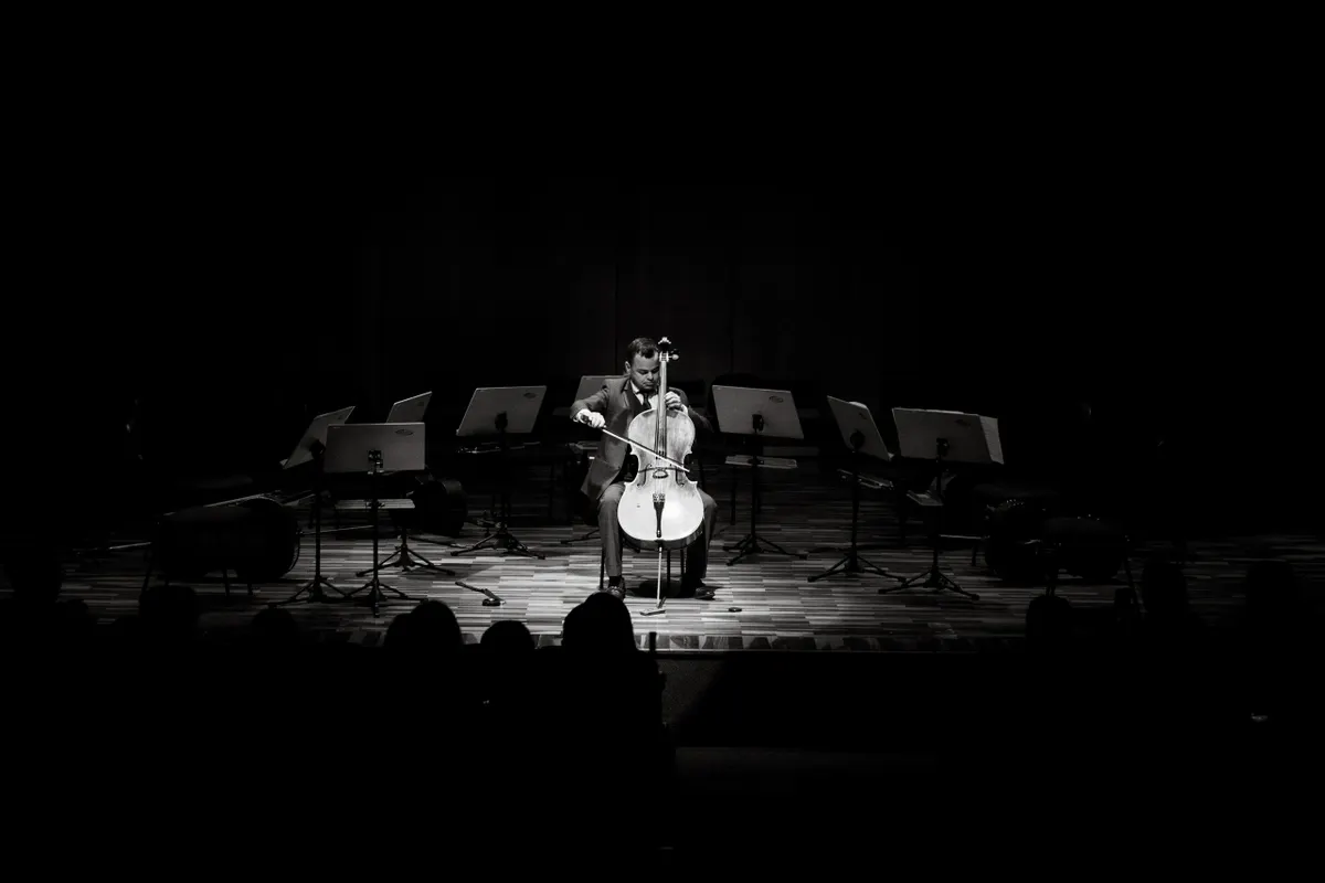 Sheku Kanneh-Mason Hope in Shadow